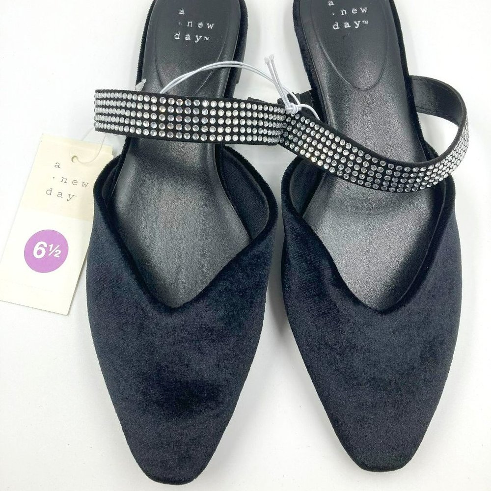 A New Day Maxine Flats Shoes Black Velvet Rhinestones Memory Foam